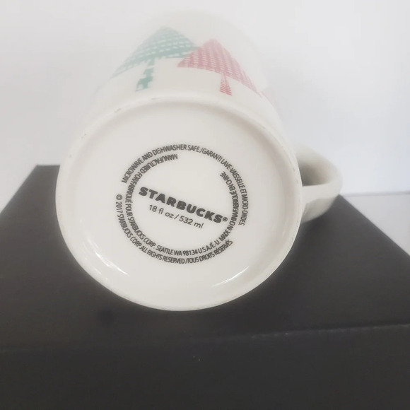 Starbucks  18 oz Tall Christmas Holiday Coffee Mug. - Picture 7 of 8